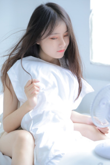 张敏白洁一起被